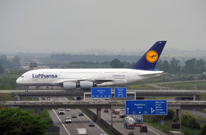 Lufthansa Considera Aposentar Toda Sua Frota De Airbus A380 E Boeing