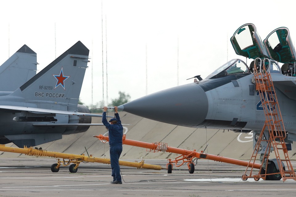 Distrito Militar Central da Rússia recebe cinco caças interceptadores