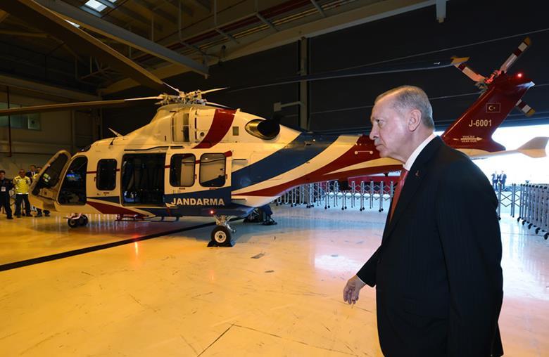 TAI entrega o primeiro helicóptero T625 Gökbey