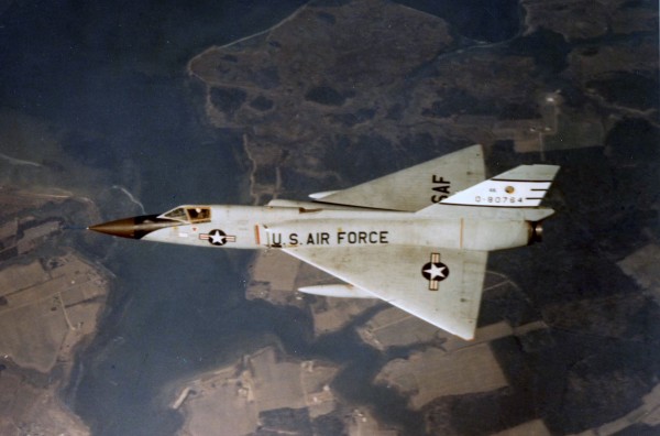 Convair F-106A Delta Dart, o último caça da Série Century e último inteceptador dedicado da USAF. (Foto: coleção particular)