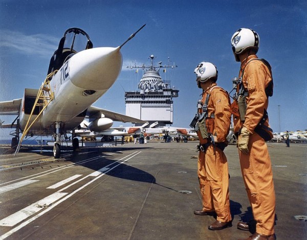 A3J-1_with_crew_on_USS_Enterprise_CVAN-65_1962