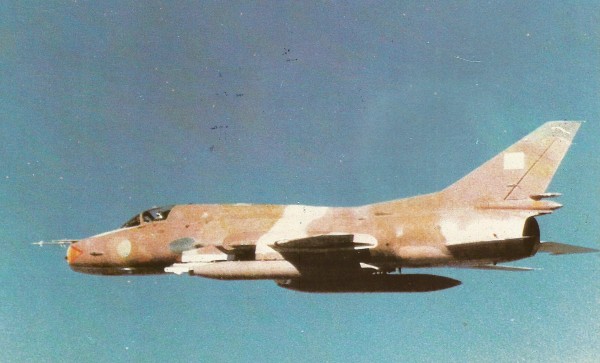 "Fitter-H" da Líbia, único usuário estrangeiro dessa versão. Os aparelhos líbios estiveram envolvidos no incidente do golfo de Sidra, quando dois deles foram abatidos por aviões F-14A Tomcat do USS Nimitz.