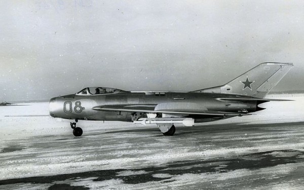 MiG-19 #2