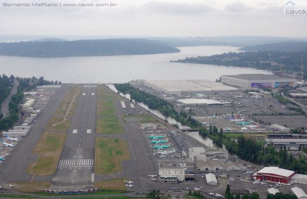  Vista aérea atual da unidade da Boeing em Renton, Estado de Washington. (Foto: Bernardo Malfitano / Cavok)