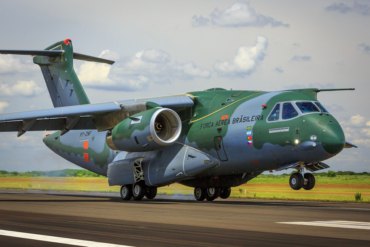 Embraer negocia 1ª linha do avião KC-390 fora do Brasil - 04/03