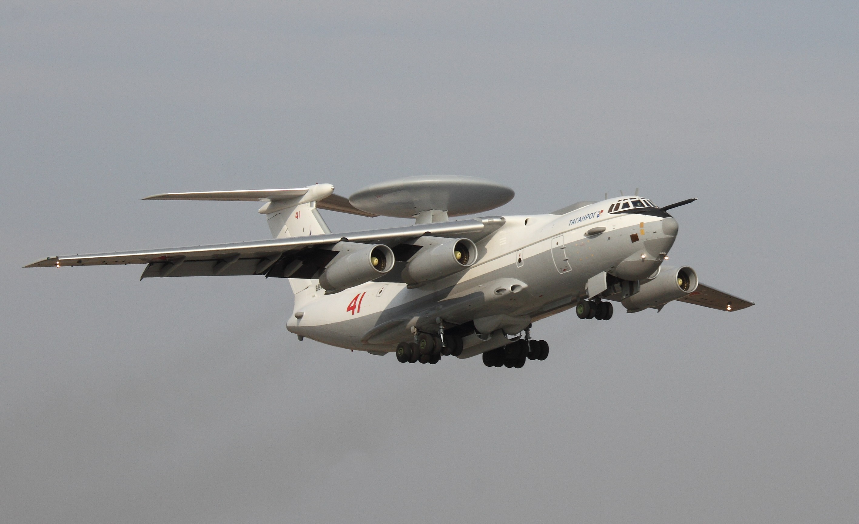IMAGENS: Força Aérea da Rússia recebe quarta aeronave A-50U modernizada ...