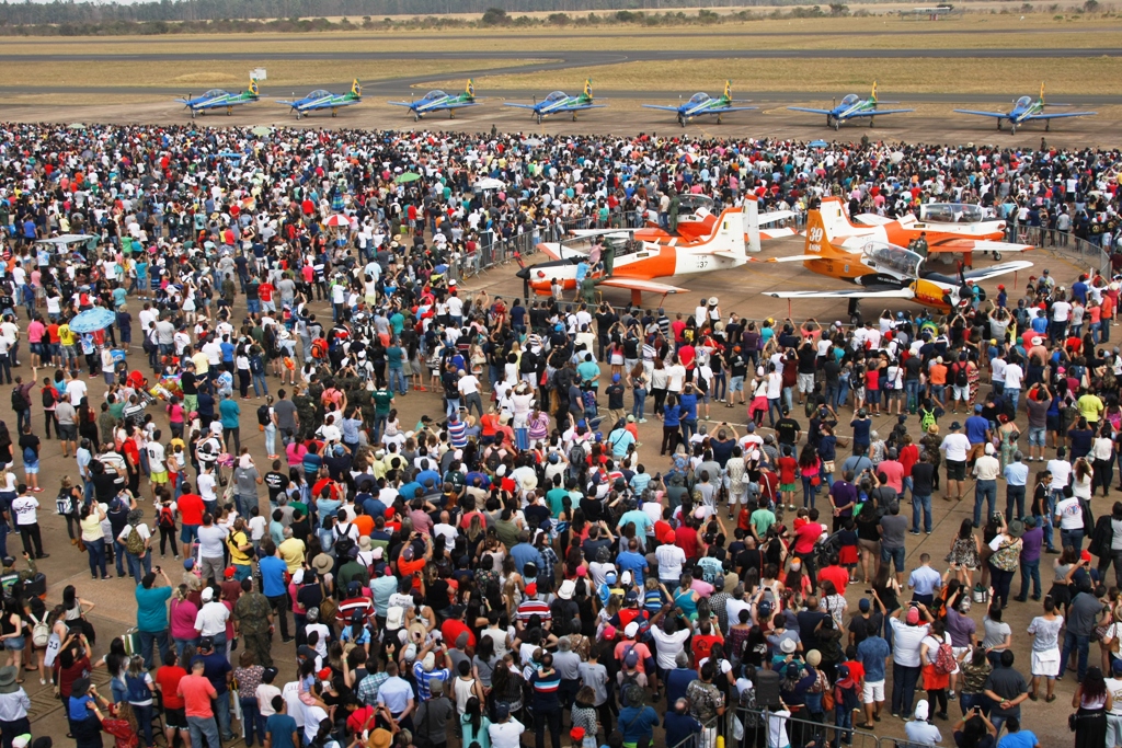 IMAGENS: Veja como foi o excelente “Domingo Aéreo” realizado na Academia da  Força Aérea