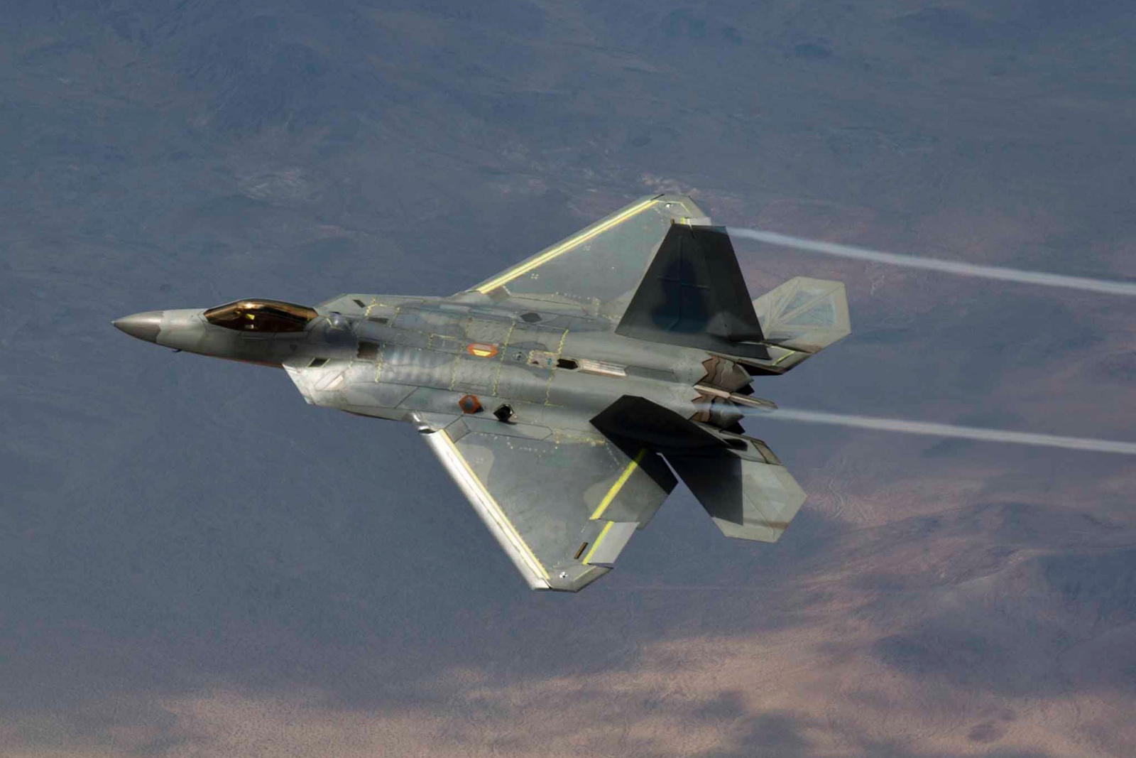 F30 Raptor Caça F-22 Raptor mais antigo volta a voar – Cavok Brasil