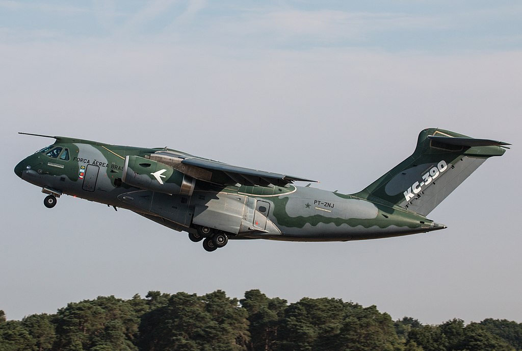 Aeronave KC-390 da Embraer é certificada pela ANAC