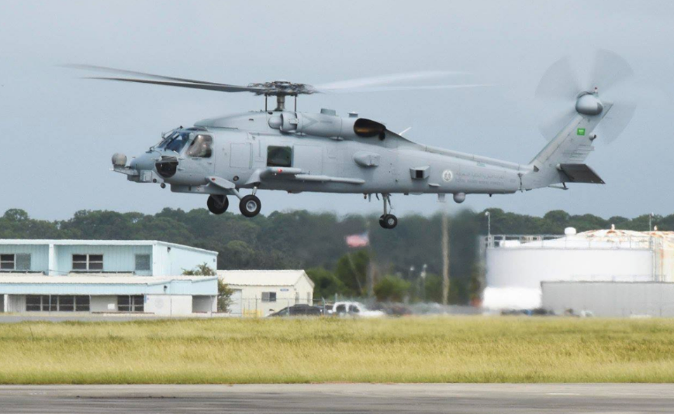 Primeiro Helicóptero MH-60R Saudita Chega Em Base Da Marinha Dos EUA ...