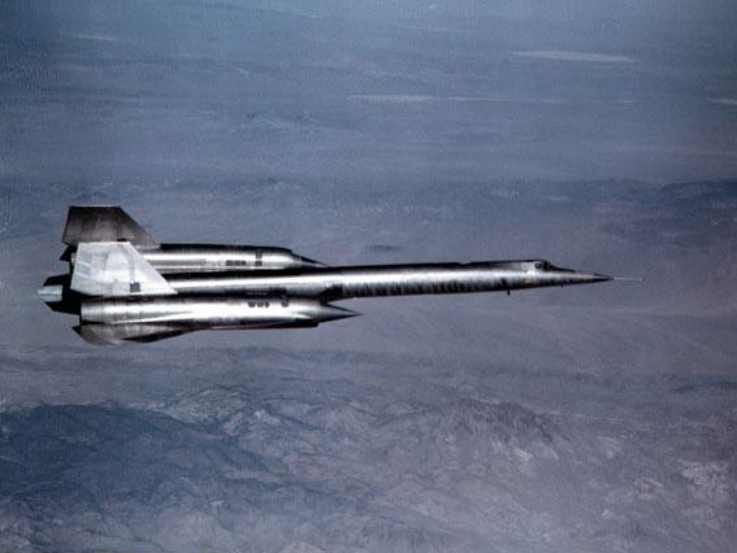 Clarence Leonard “Kelly” Johnson, o mago da Lockheed – Cavok Brasil