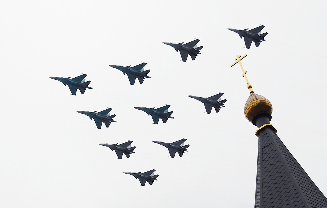 Aviões de guerra da Otan sobrevoam a Alemanha em um dos maiores