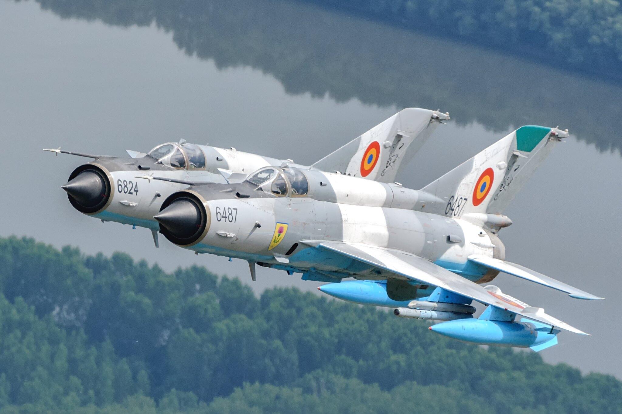 War Thunder: documentos confidenciais do caça F-16 vazam no fórum do jogo