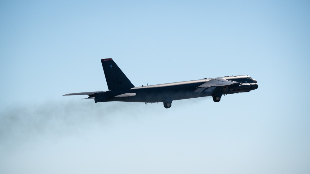 IMAGENS: USAF Realiza ‘Elephant Walk’ Com Bombardeiros B-52H