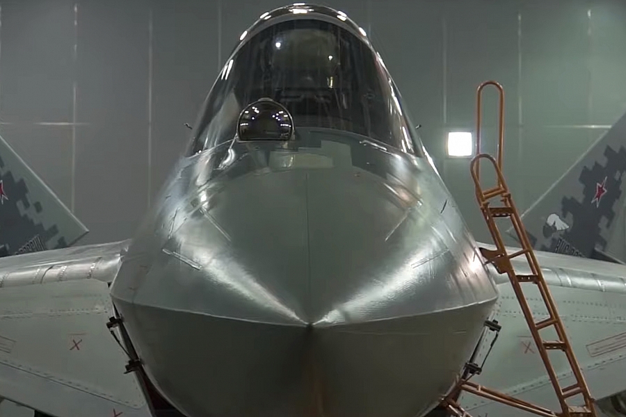 Primeiro Caça Sukhoi Su-57 Em Série é Introduzido No Centro De ...