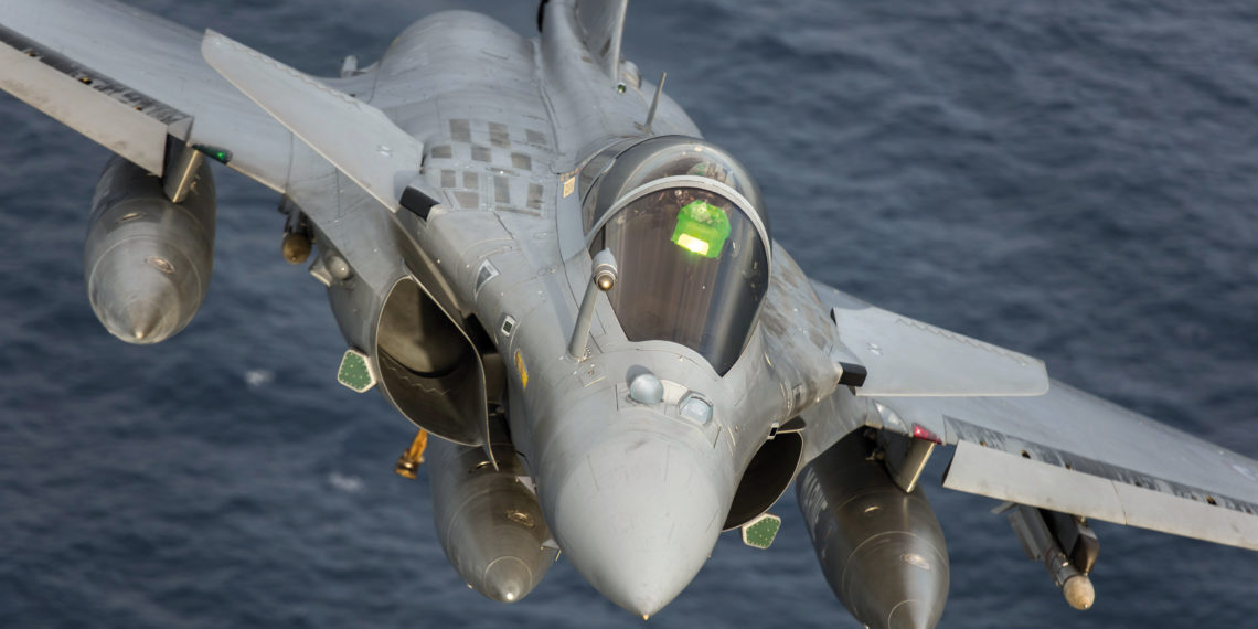 França encomenda HMDs e displays da Thales para seus caças Rafale ...