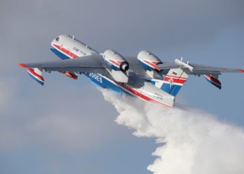 Marinha Russa recebe sua primeira aeronave anfíbia Be-200 “Altair”