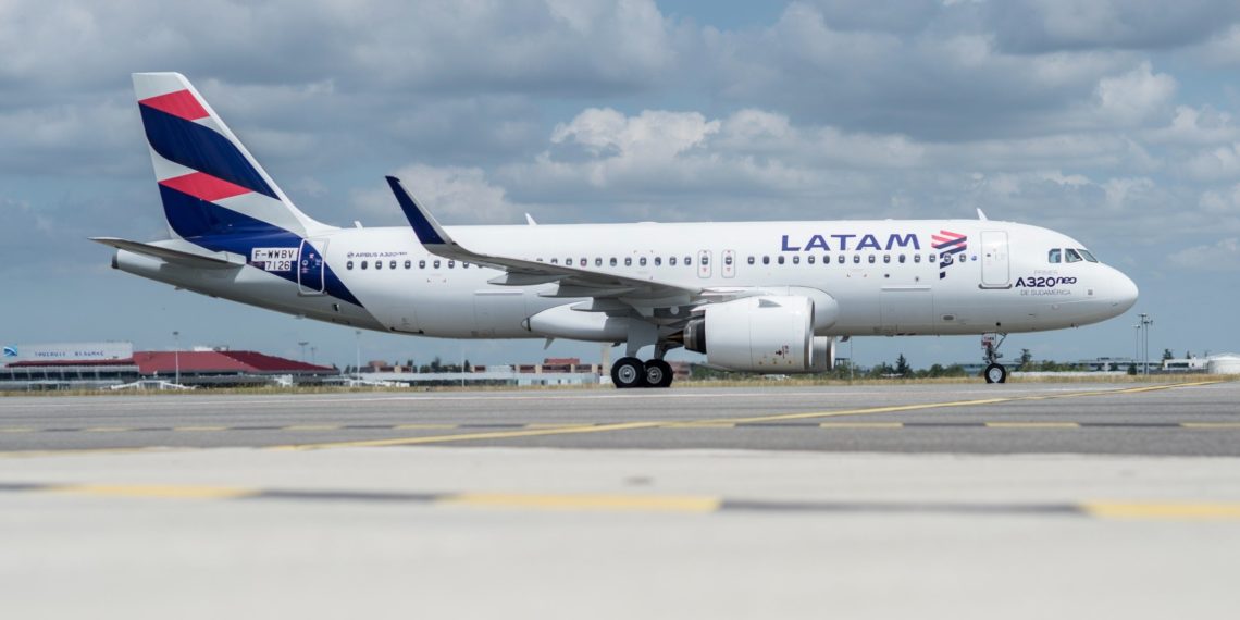 Airbus A320neo da LATAM. (Foto: H. Goussé / Airbus)