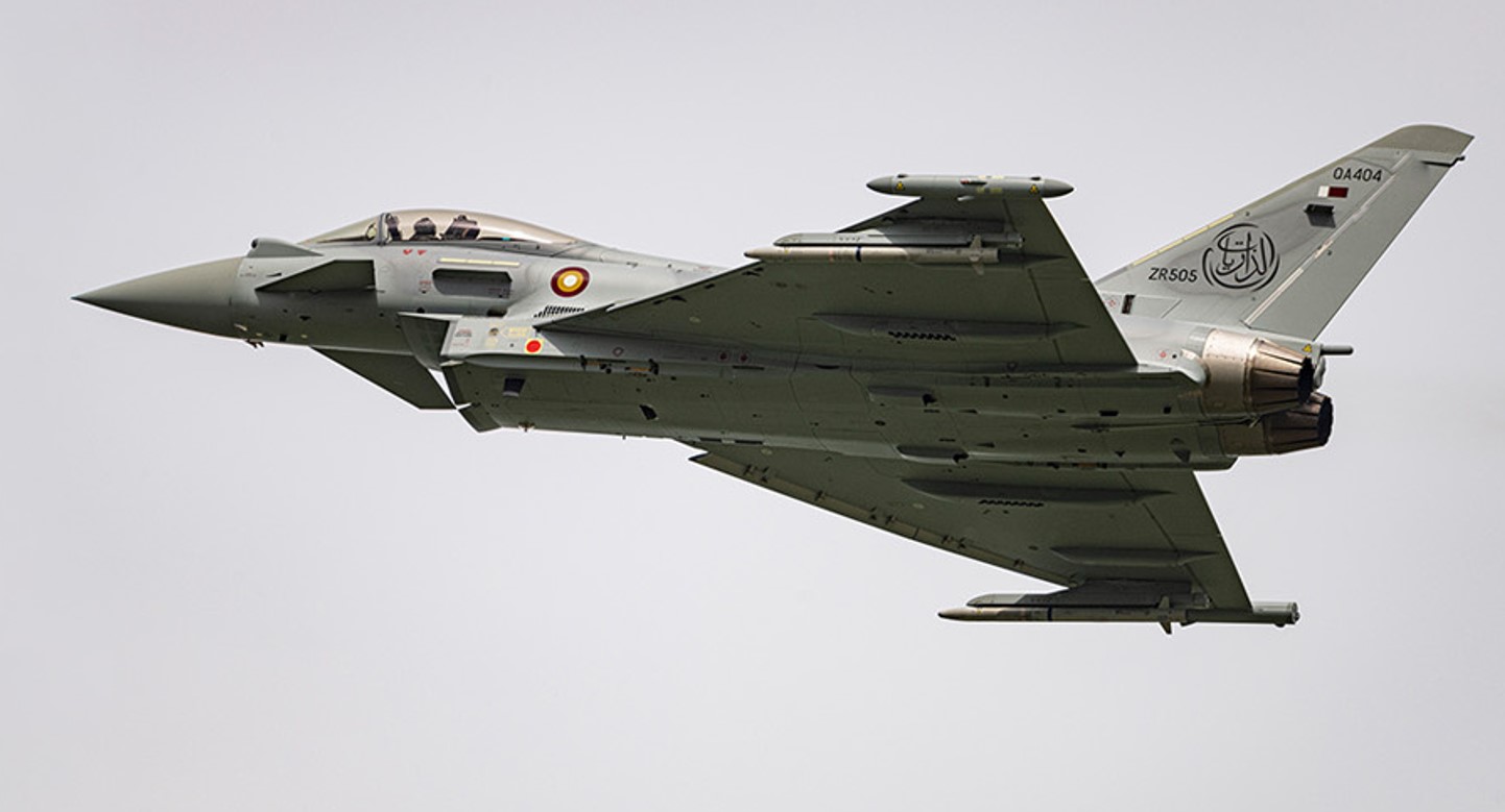 Catar recebe seu primeiro Eurofighter Typhoon no Reino Unido Cavok Brasil