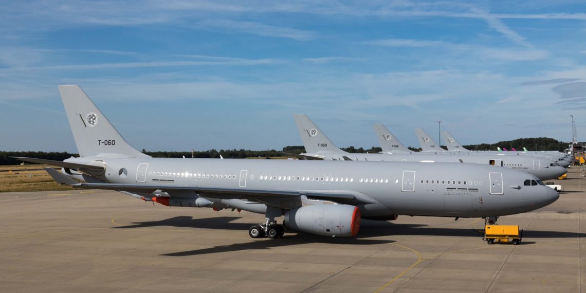 A fines de julio de 2022, los dos A330 MRTT (T-059 y T-060) llegaron a la base de MMU en Eindhoven.