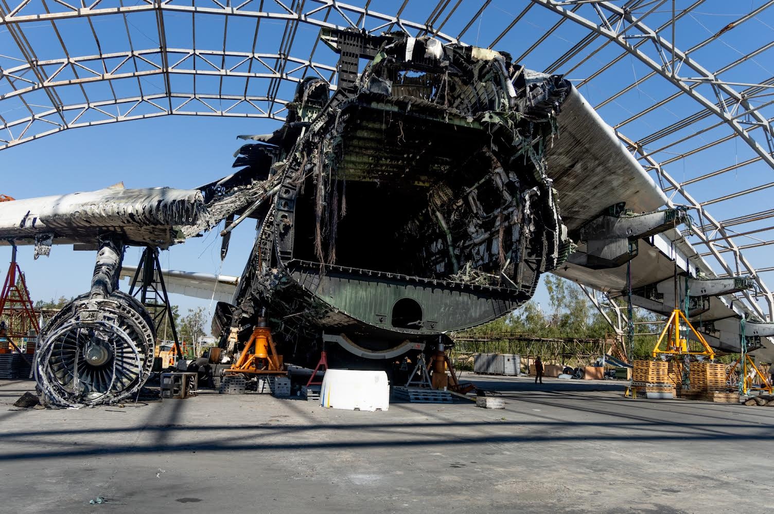 Ucrânia investiga participação de funcionários da Antonov na destruição ...