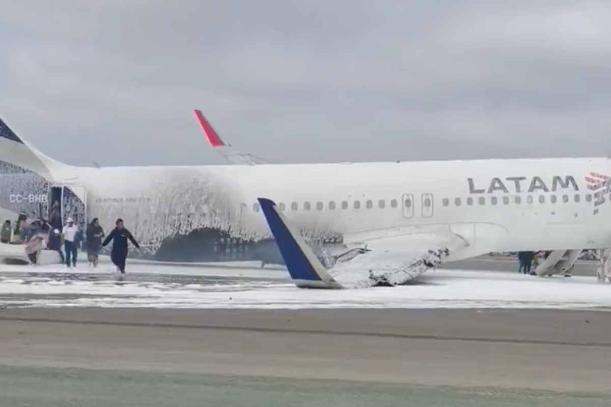 Caso idêntico de incidente com A321 da Latam se repete em Porto Alegre 13  dias depois