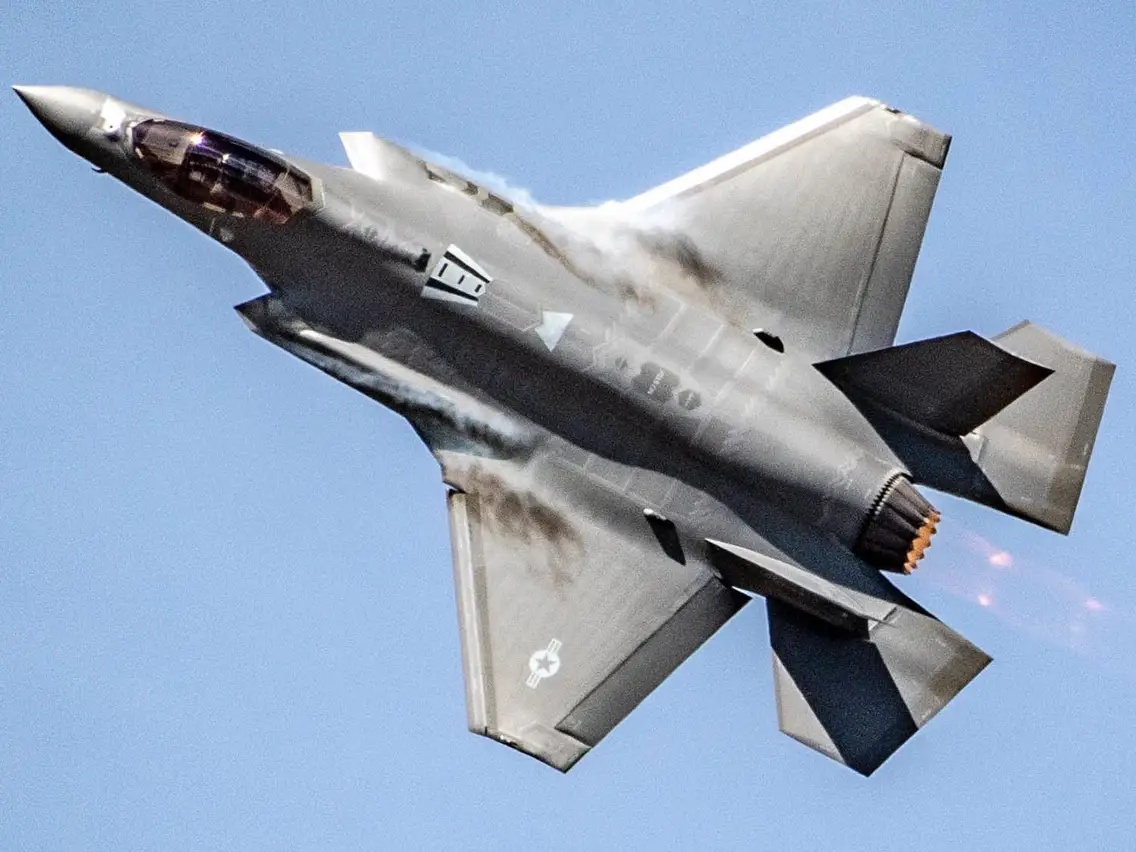Deutschland entscheidet Mitte Dezember über den Kauf eines F-35-Kampfflugzeugs