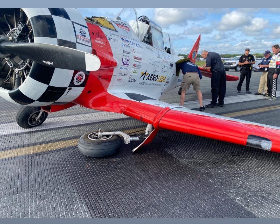 Acidente com T-6 da equipe AeroShell na Sun ‘N Fun – Cavok Brasil