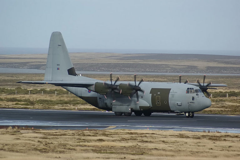 FALKLANDS/MALVINAS: A história da Base RAF Mount Pleasant – Cavok Brasil
