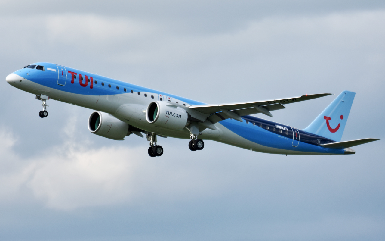 Primeiro Embraer E195E2 chegou à TUI fly na Bélgica