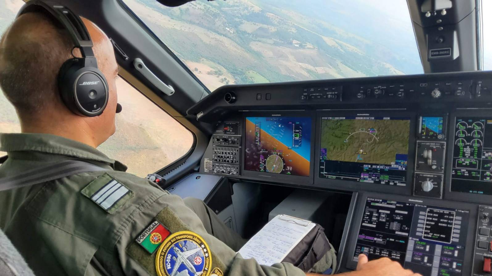 Primeiro avião KC-390 estreou-se no ar. Rinocerontes da Força Aérea vão  tomar conta - ZAP Notícias