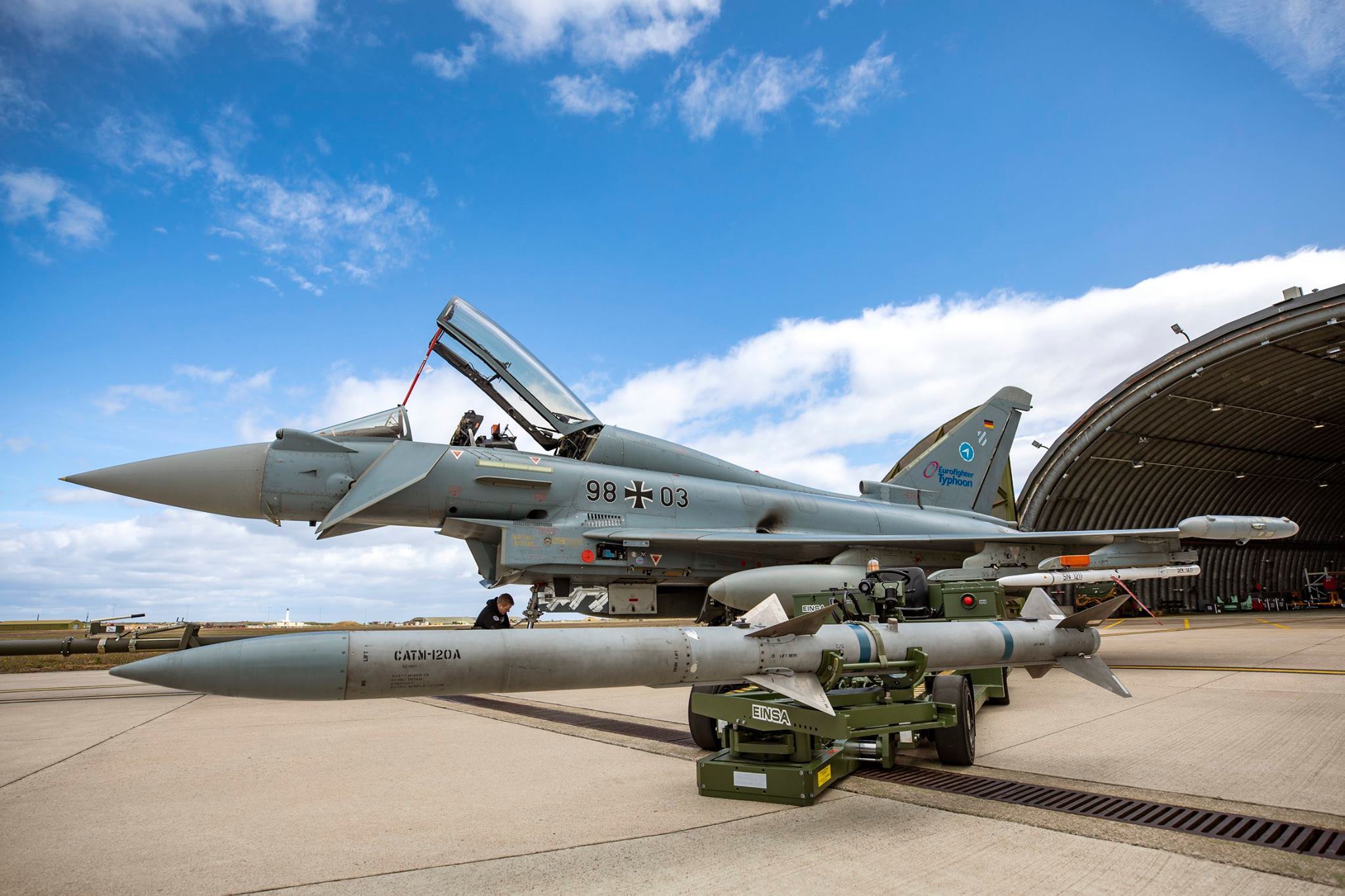Deutschland kauft fast 1.000 AMRAAM-Raketen