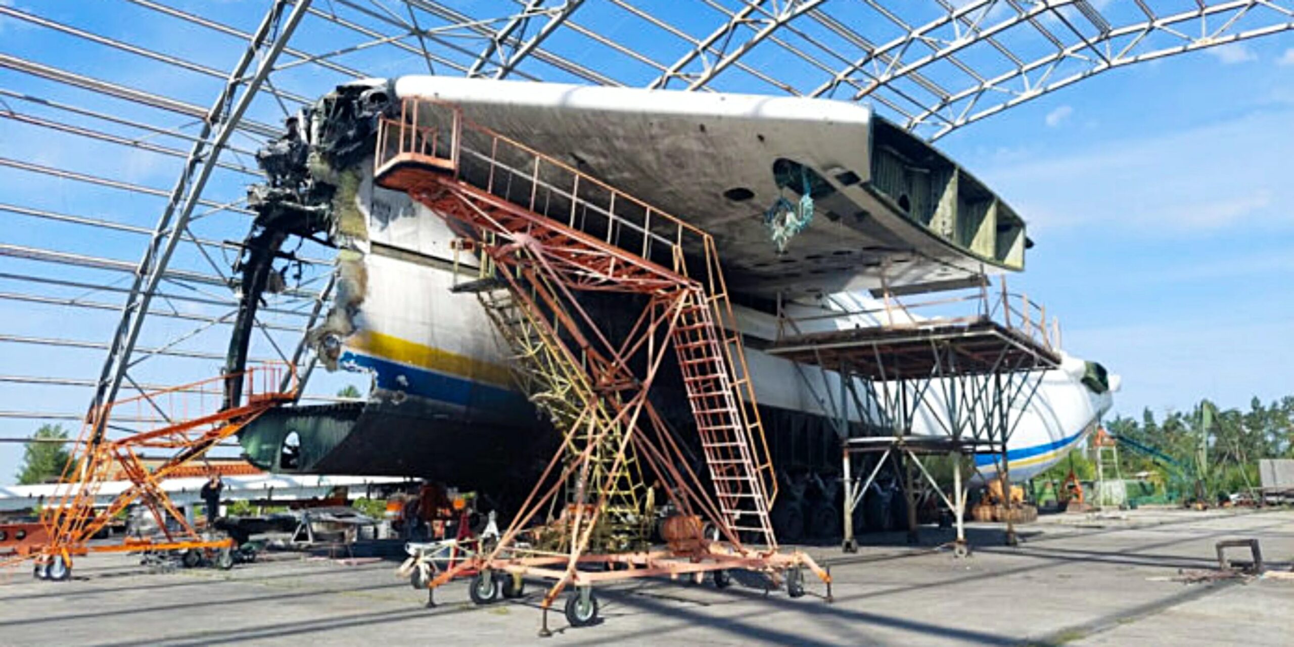 IMAGENS: Veja como está atualmente o Antonov An-225 destruído durante a ...