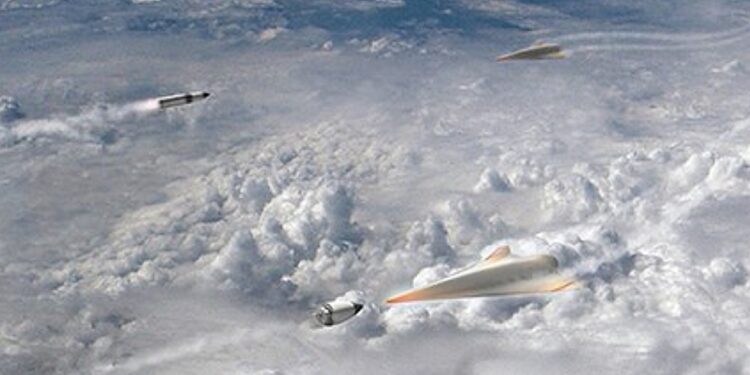 La firma del contrato incluye análisis digital y pruebas de vuelo de un prototipo de interceptor hipersónico.