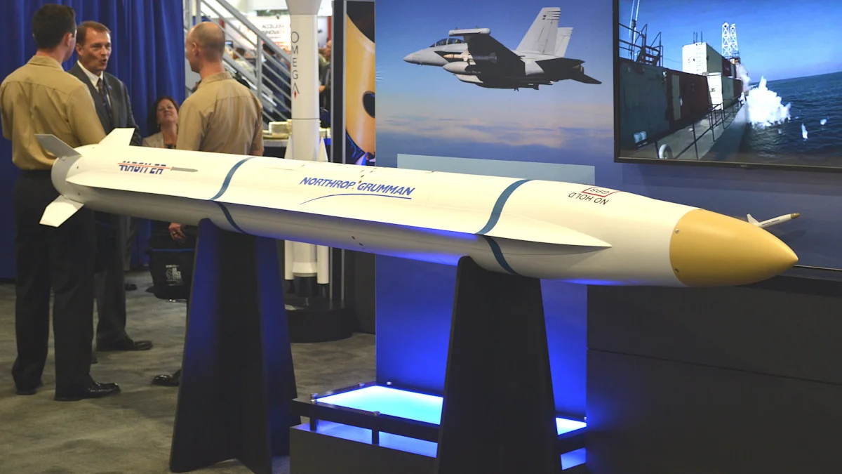 USAF seleciona Northrop Grumman para desenvolvimento de míssil SiAW ...