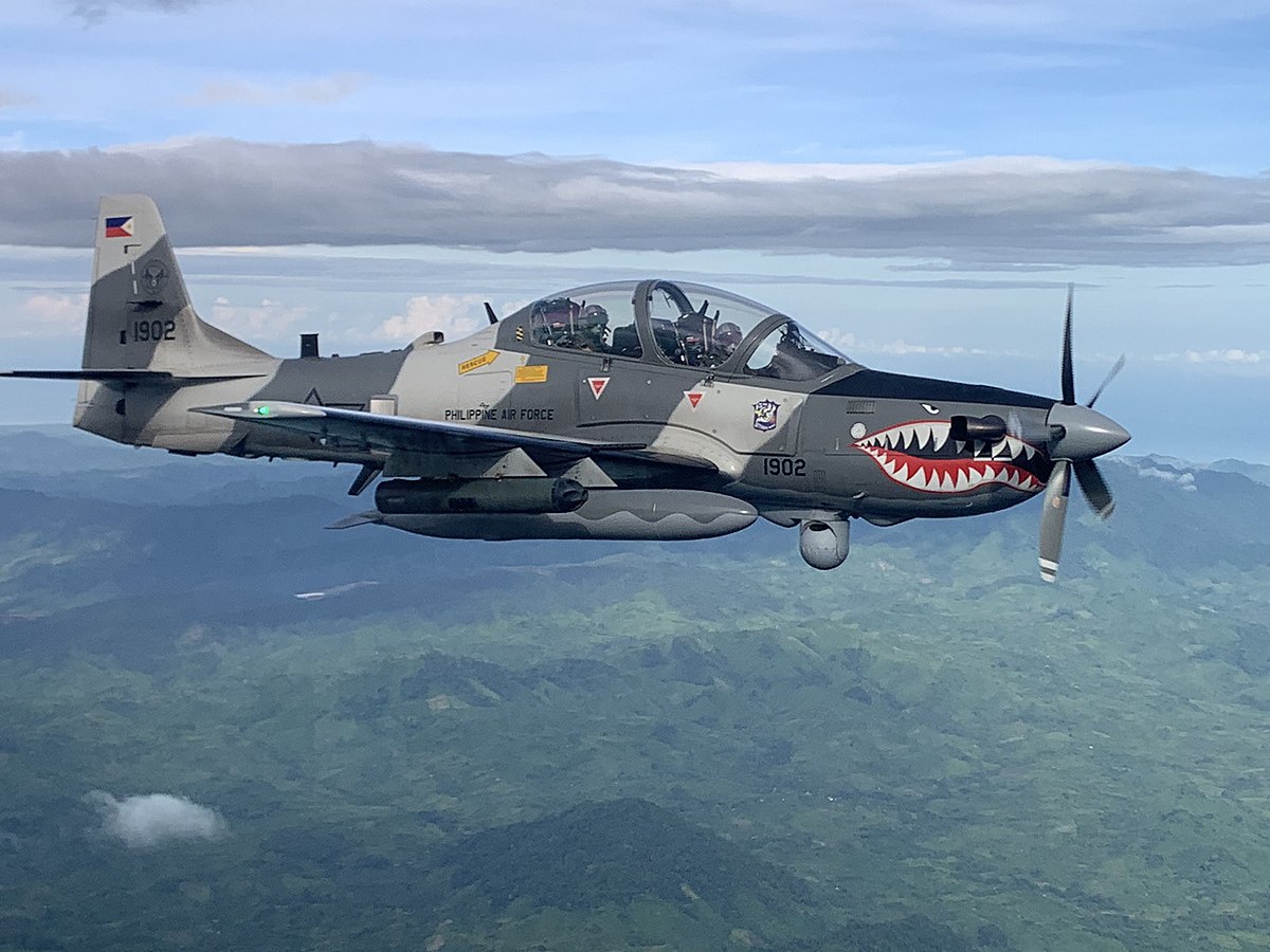 Aviao Embraer A-29 Super Tucano - Esquadrilha da Fumaca - MAQUETE