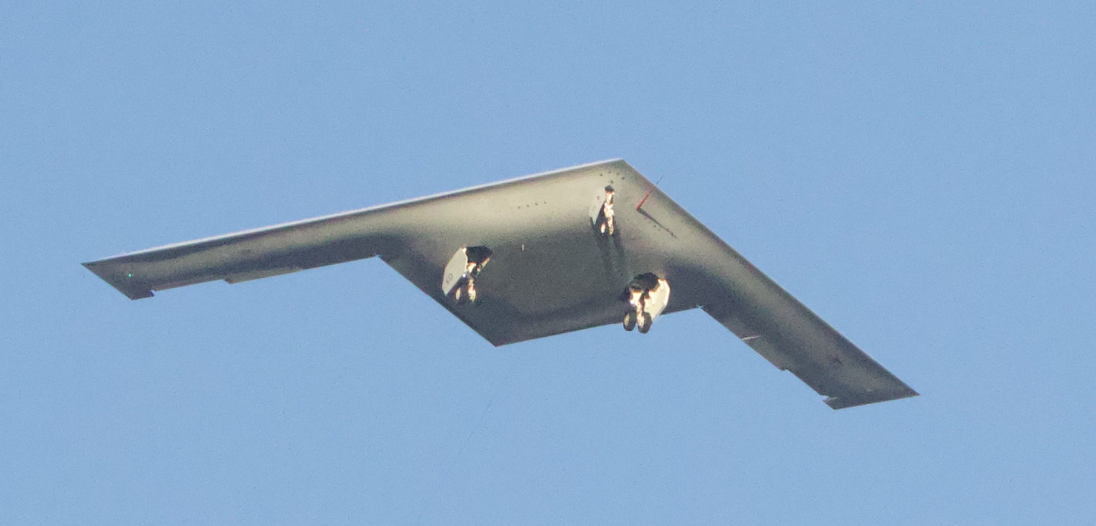 IMAGENS: Voa o novo bombardeiro furtivo da USAF, o B-21 Raider – Cavok ...