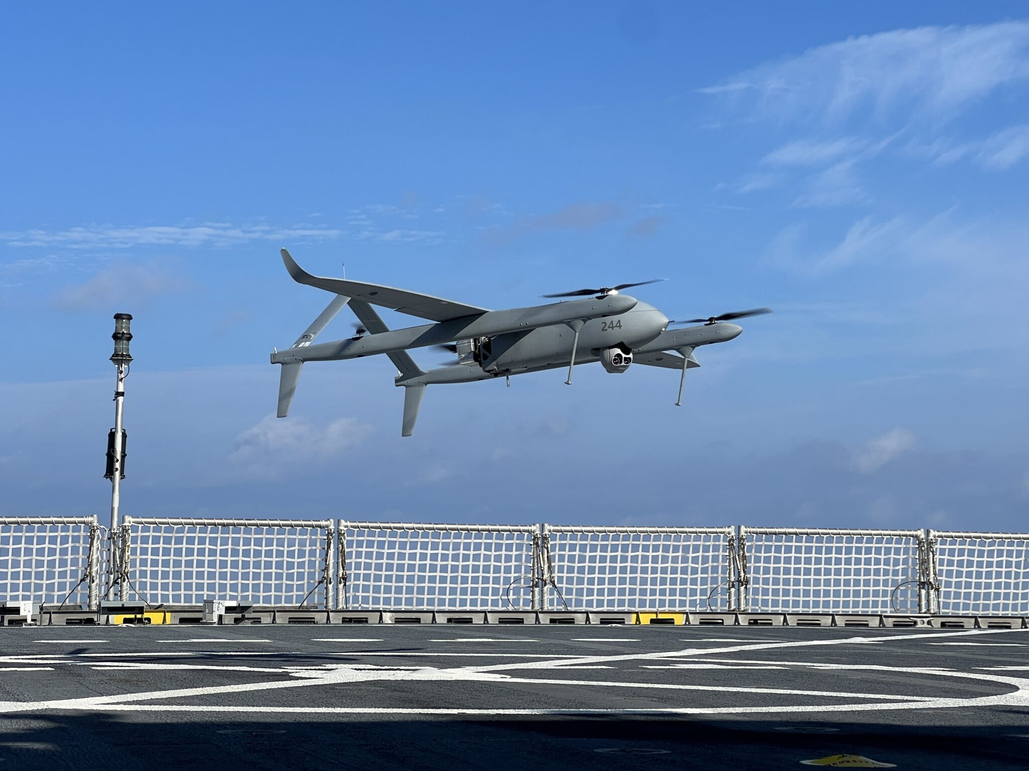 UAS Aerosonde da Textron Systems realiza voo operacional a partir de ...