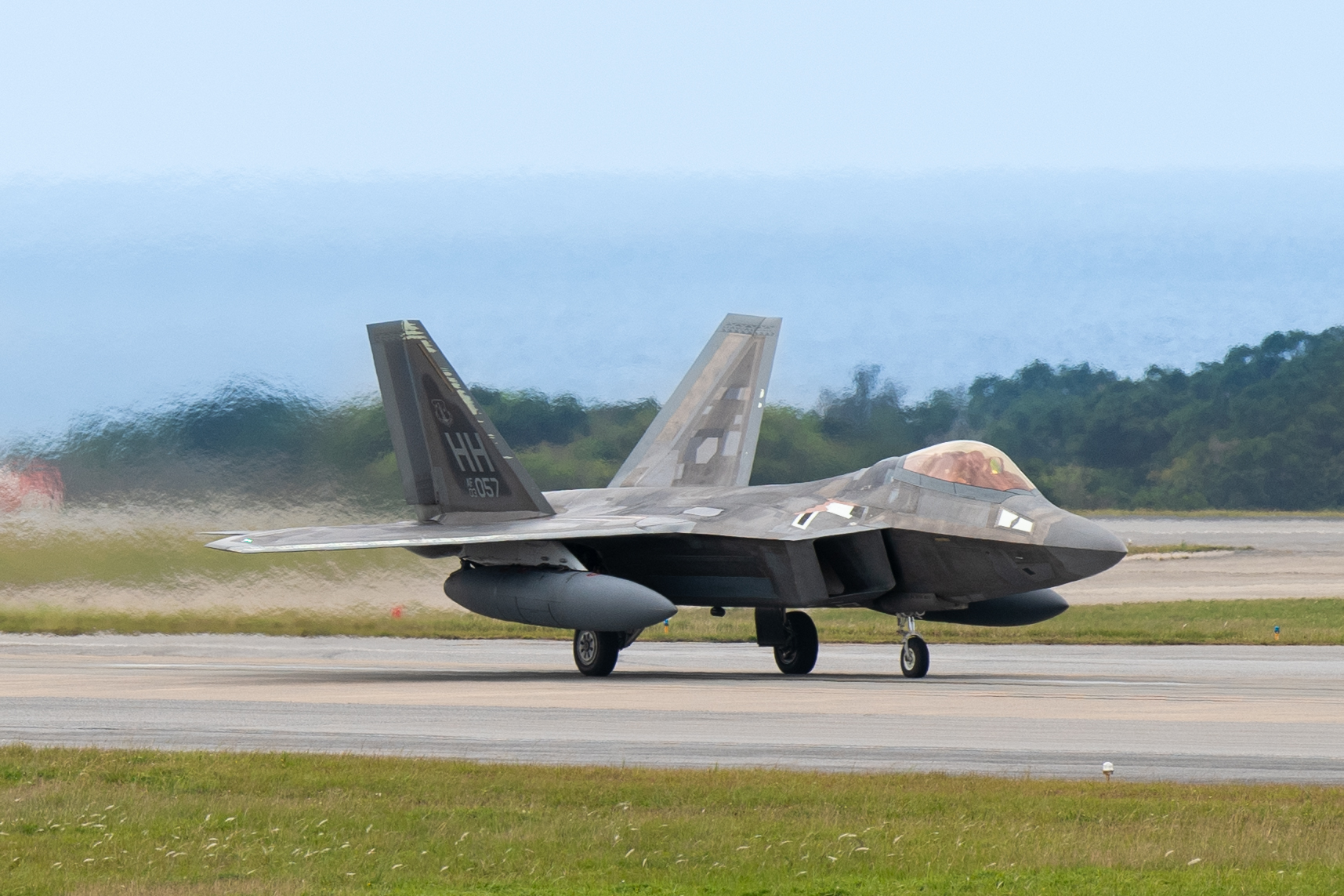 IMAGENS: USAF envia caças F-22 Raptors para o Japão – Cavok Brasil