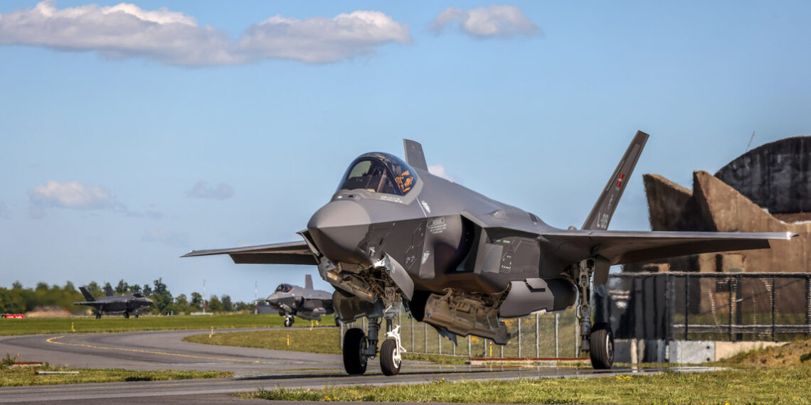 f35-ankomst_fsvdk_2025-05-15_152638_rtpd-2025-artikel-1140x570.jpg