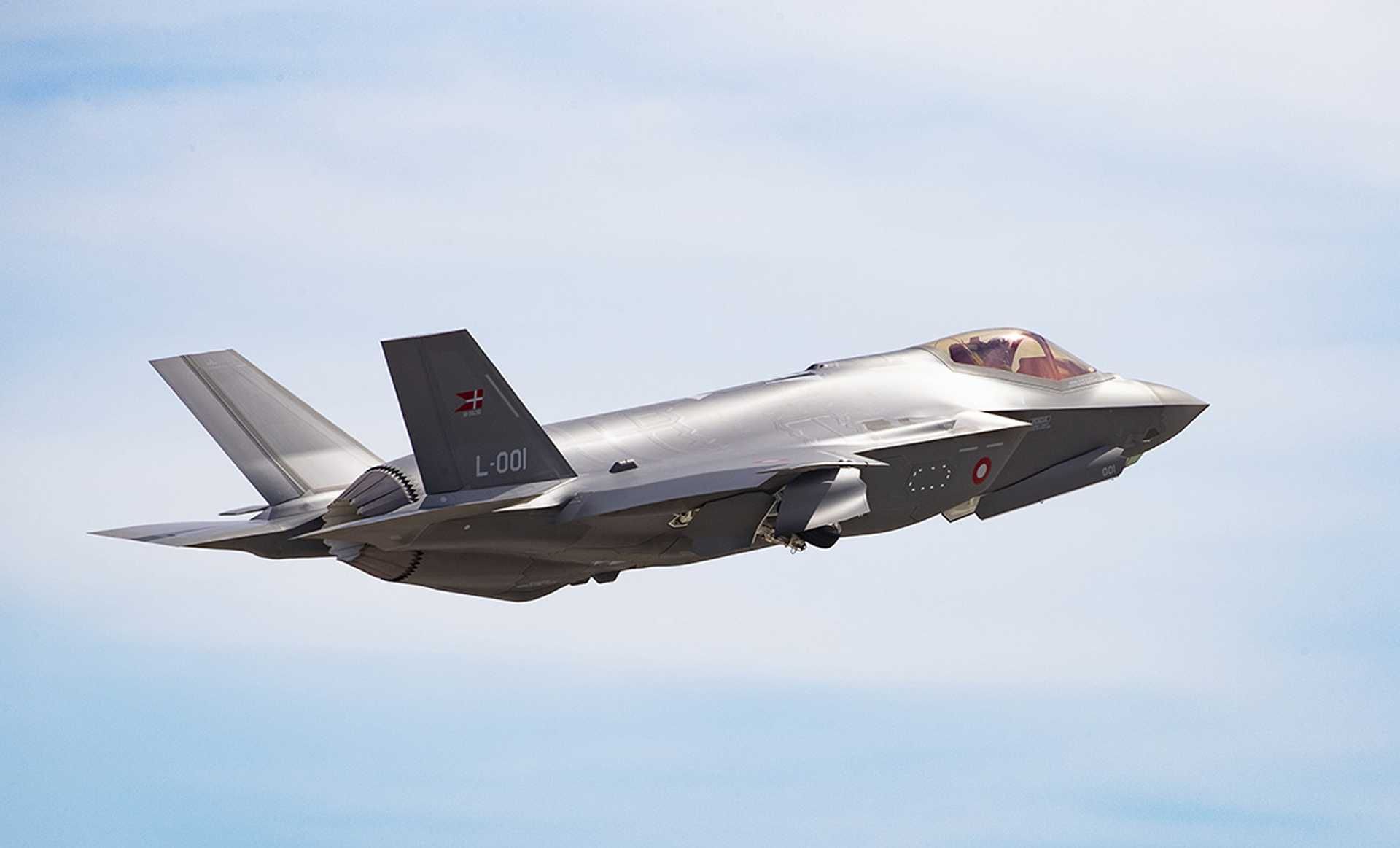 Denmark_to_order_at_least_ten_more_US-made_F-35A_stealth_fighter_jets_to_strengthen_NATO_response_capability_925_001-918722e7.jpeg