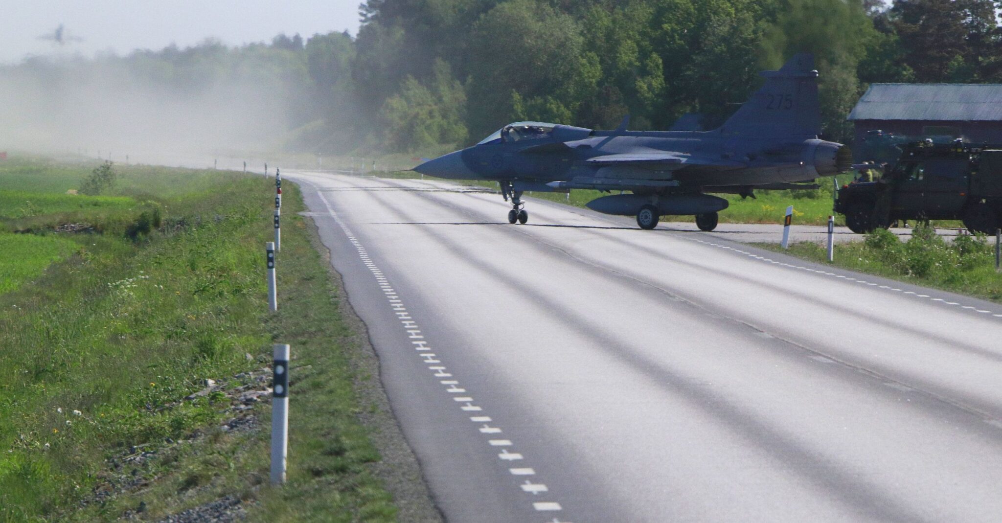 Gripen-C_Road-Ops_0__Mader-2048x1069.jpg