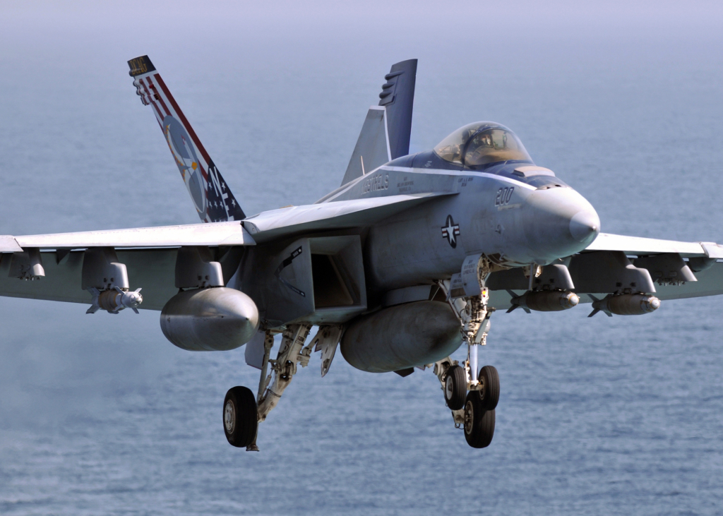 US-Navy-FA-18E-1024x731-1.jpg