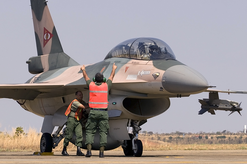 Venezuela-F-16-Fighting-Falcon-1.jpg