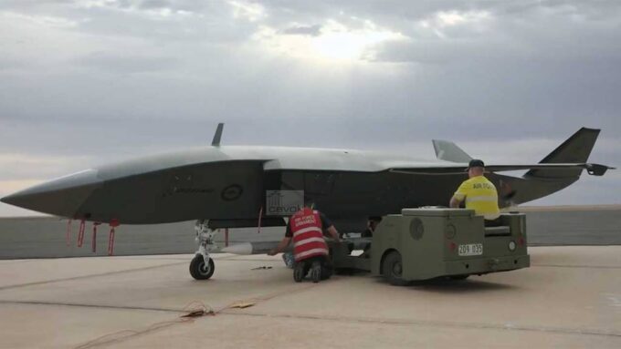 VÍDEO: MQ-28 Ghost Bat realiza primeiro disparo autônomo de míssil ar ...