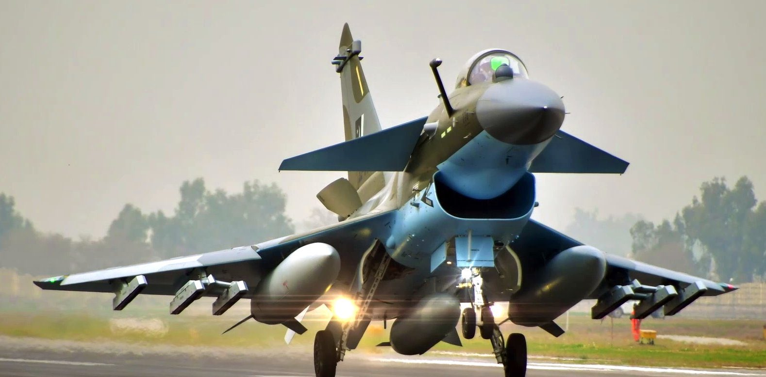 Pakistan_J-10C_armed0.png
